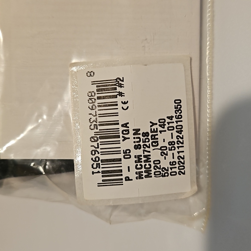 NWT MCM725S 52-20-140 grey sunglasses with hard case and cleaning cloth - Picture 8 of 15